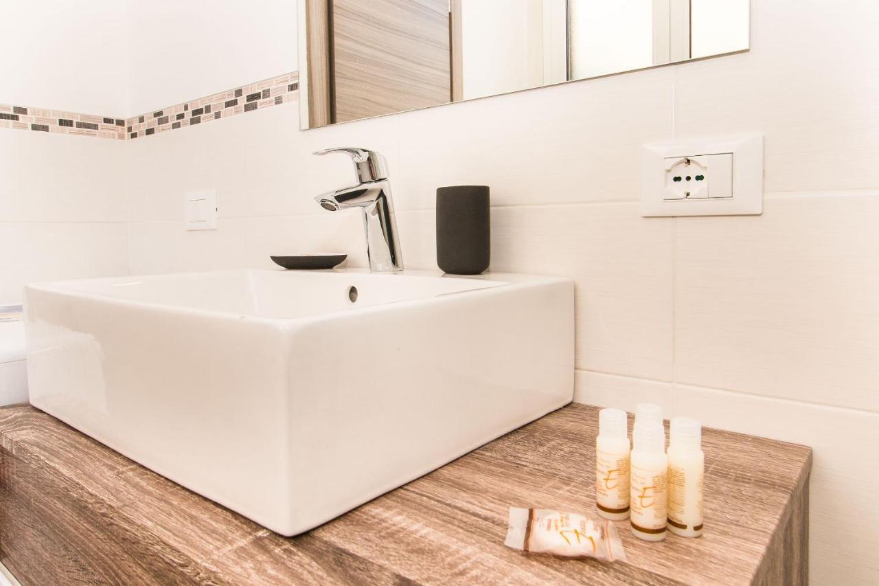 Piazza Statuto Comfortable Apartment Turin Ngoại thất bức ảnh